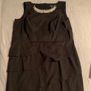 Elegant Black Sleeveless Dress with Pearl Detail